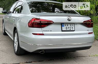 Седан Volkswagen Passat 2018 в Кам'янському