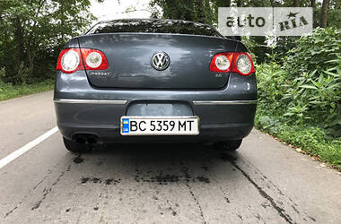 Седан Volkswagen Passat 2010 в Бориславе