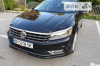 Седан Volkswagen Passat 2017 в Тернополе