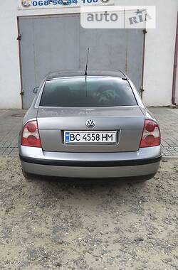 Седан Volkswagen Passat 2002 в Новояворовске