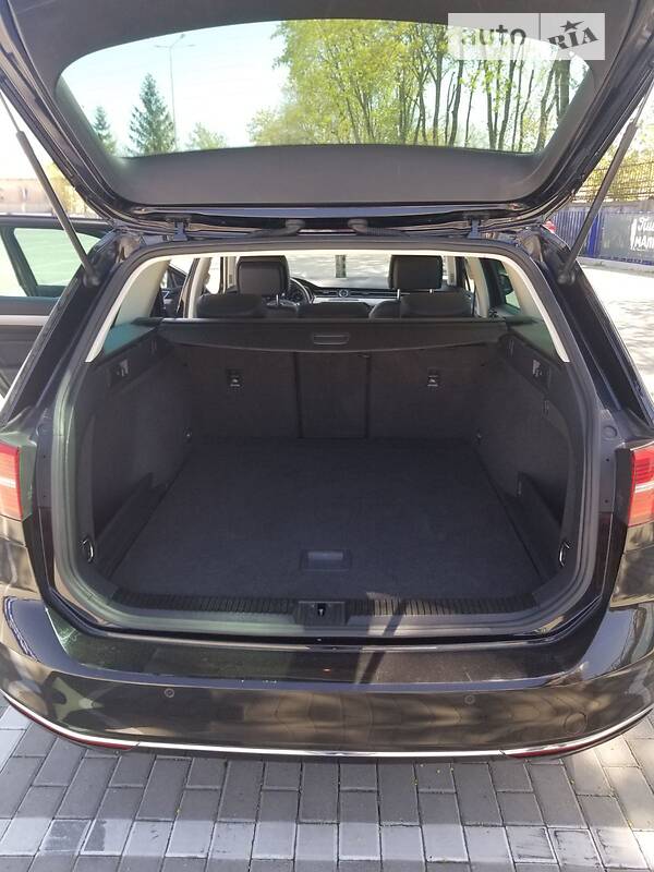Універсал Volkswagen Passat 2015 в Тернополі