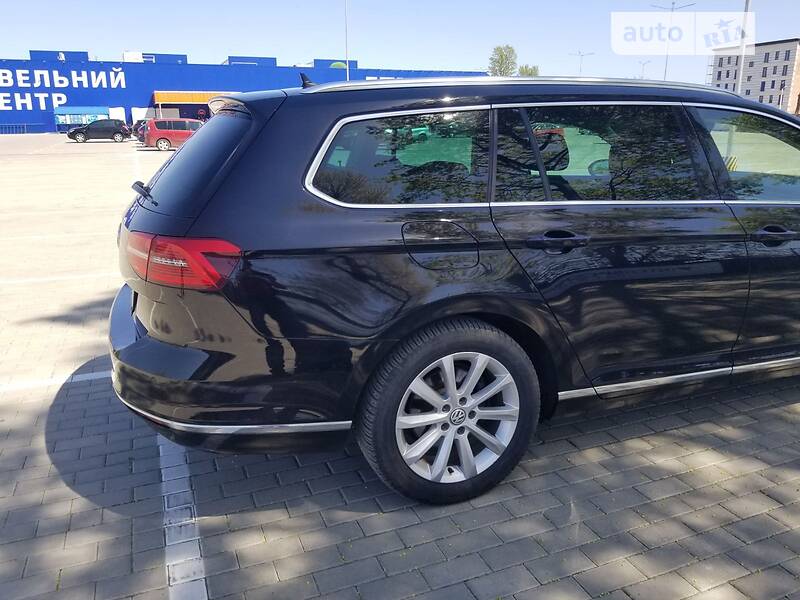 Універсал Volkswagen Passat 2015 в Тернополі