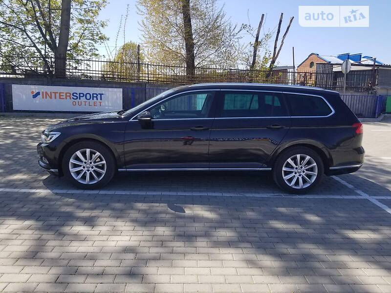 Універсал Volkswagen Passat 2015 в Тернополі