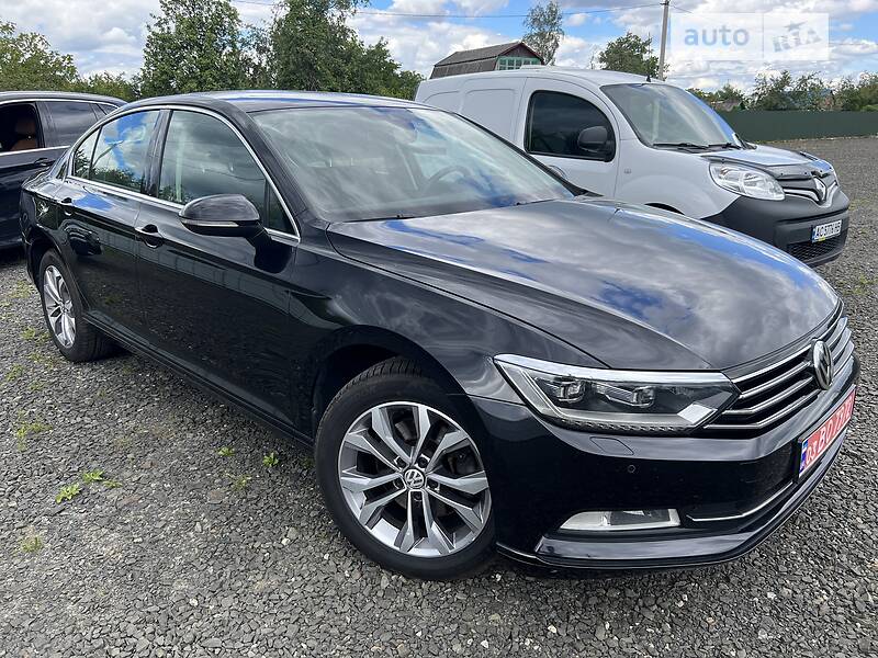 Седан Volkswagen Passat 2015 в Ковелі