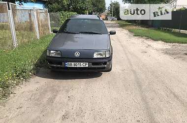 Універсал Volkswagen Passat 1993 в Миргороді