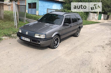 Універсал Volkswagen Passat 1993 в Миргороді