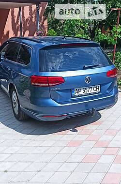 Универсал Volkswagen Passat 2017 в Запорожье