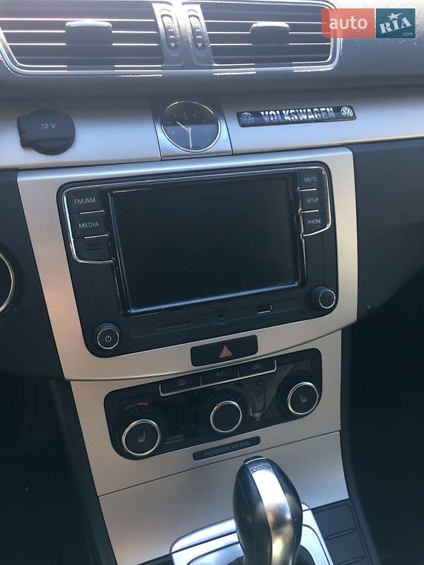 Универсал Volkswagen Passat 2013 в Луцке