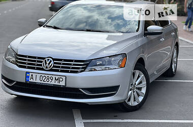 Седан Volkswagen Passat 2012 в Києві