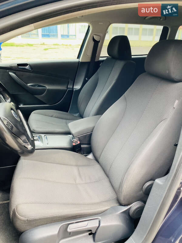 Универсал Volkswagen Passat 2007 в Ставище