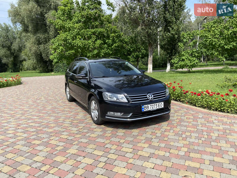 Универсал Volkswagen Passat 2014 в Миргороде