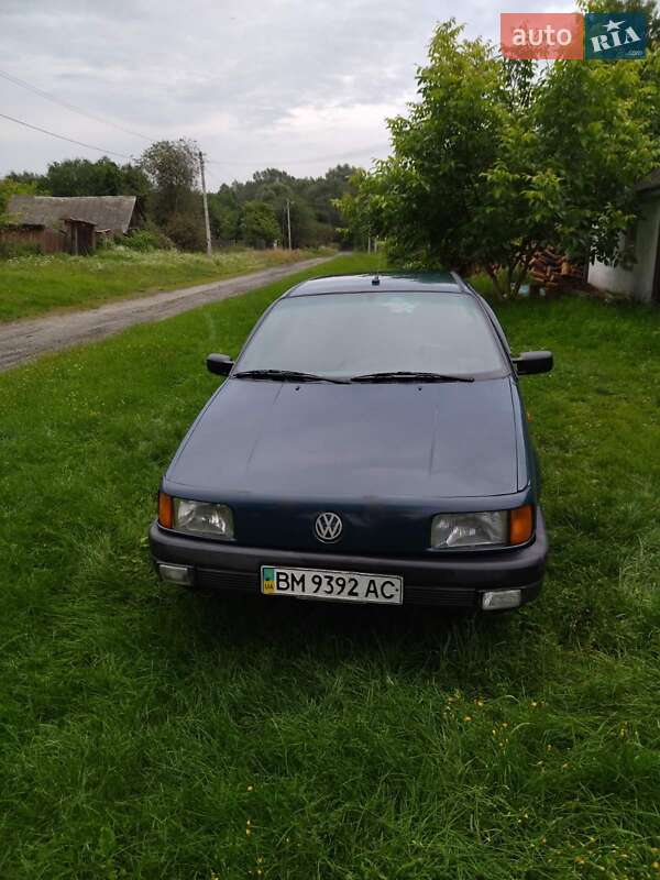 Седан Volkswagen Passat 1990 в Ямполе