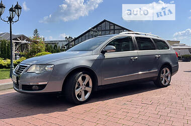 Универсал Volkswagen Passat 2010 в Стрые