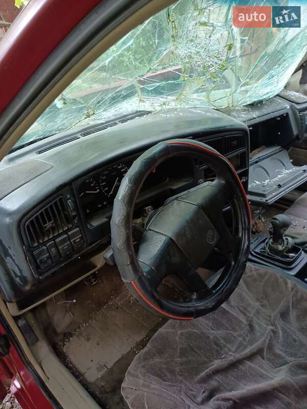 Универсал Volkswagen Passat 1993 в Жашкове