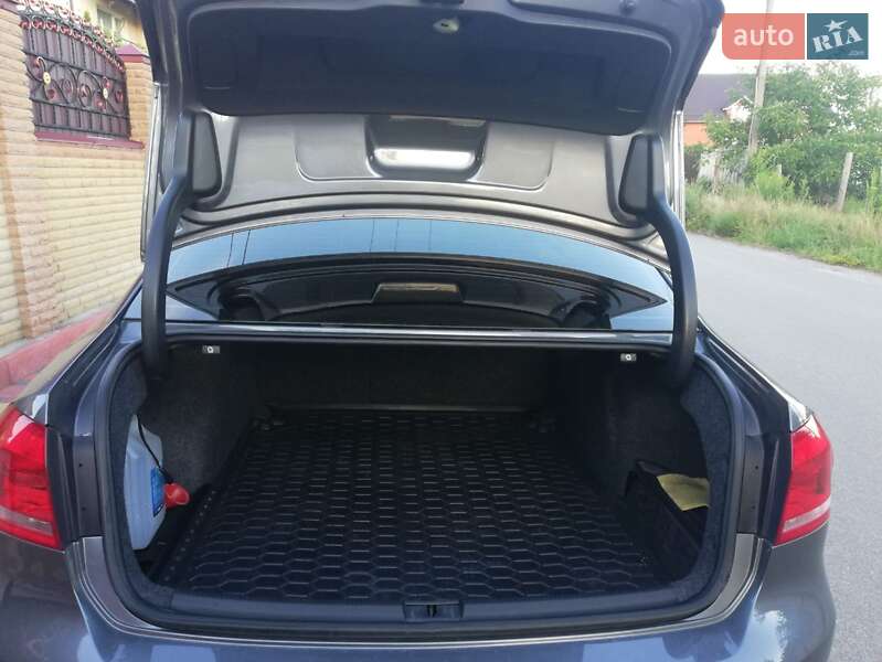 Седан Volkswagen Passat 2015 в Борисполі