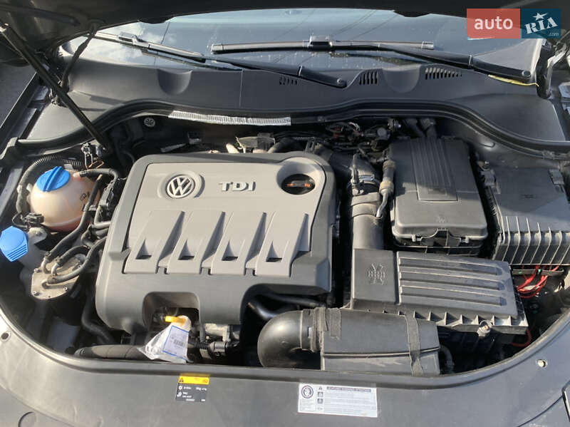 Універсал Volkswagen Passat 2013 в Вінниці