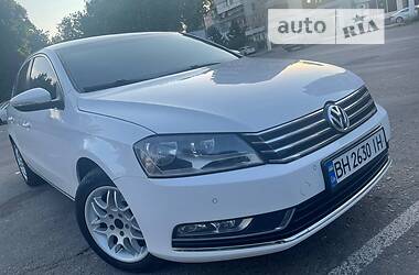 Седан Volkswagen Passat 2012 в Одессе