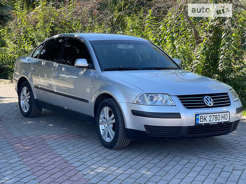 Седан Volkswagen Passat 2002 в 