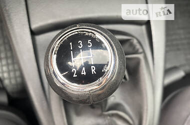 Седан Volkswagen Passat 2002 в 