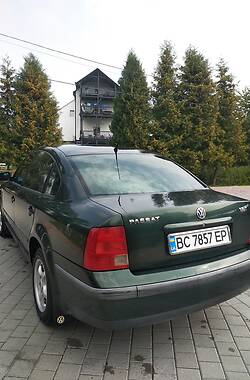 Седан Volkswagen Passat 1997 в Львові