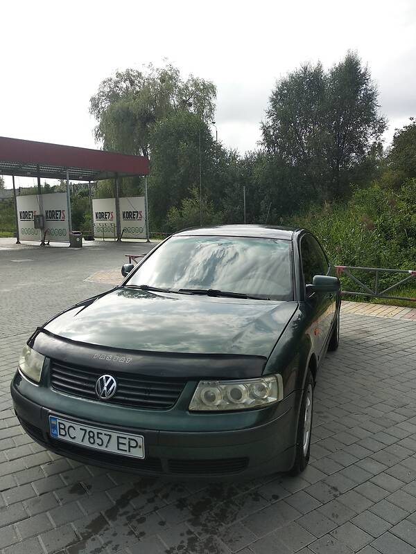 Седан Volkswagen Passat 1997 в Львові