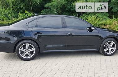 Седан Volkswagen Passat 2017 в Городку