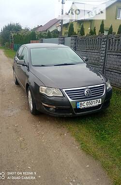 Седан Volkswagen Passat 2005 в Кам'янці-Бузькій