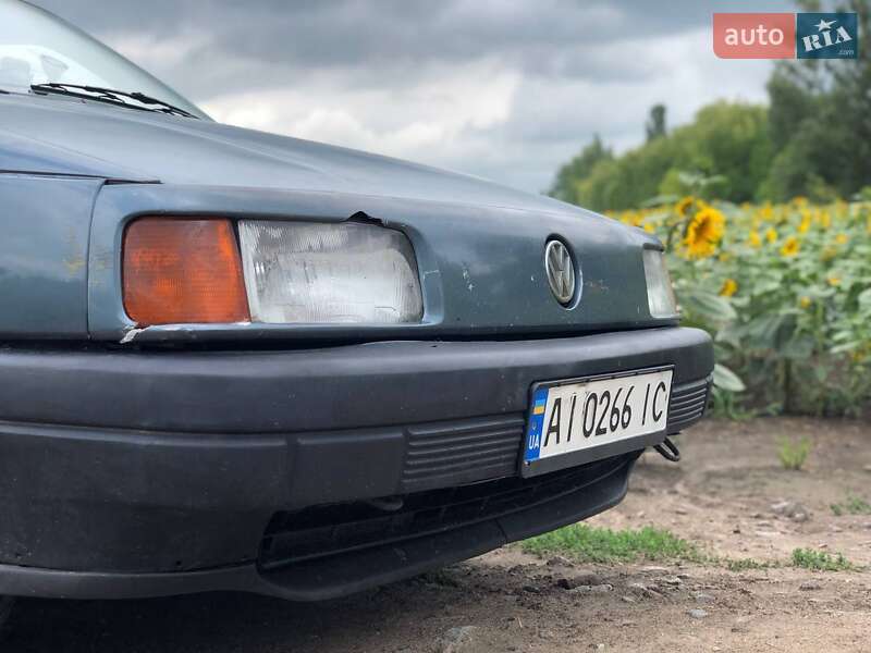 Седан Volkswagen Passat 1989 в Белой Церкви