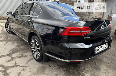 Седан Volkswagen Passat 2018 в Виннице