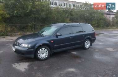 Универсал Volkswagen Passat 1998 в Золочеве