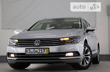 Універсал Volkswagen Passat 2015 в Трускавці