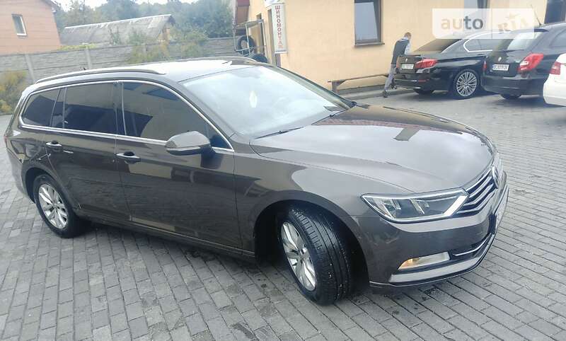 Універсал Volkswagen Passat 2016 в Львові