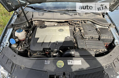 Универсал Volkswagen Passat 2009 в Самборе