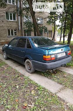 Седан Volkswagen Passat 1991 в Ивано-Франковске