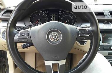 Седан Volkswagen Passat 2012 в Івано-Франківську