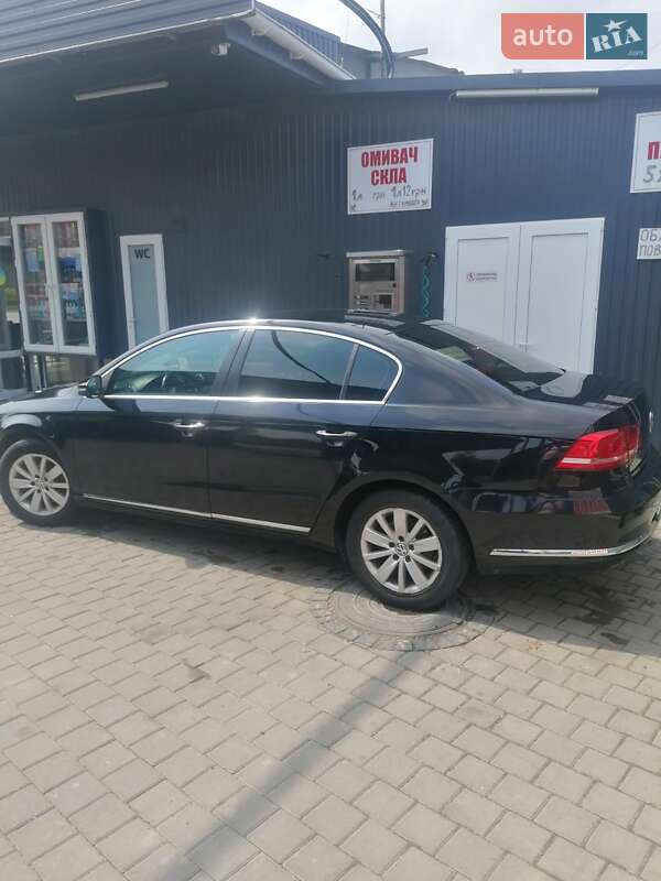 Седан Volkswagen Passat 2011 в Дрогобыче