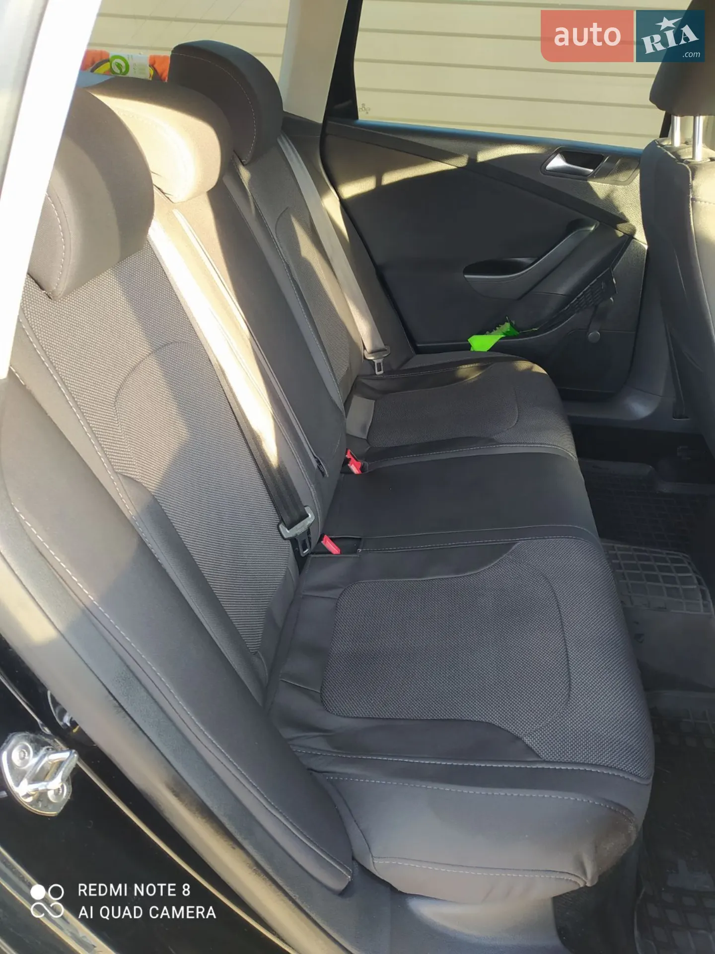 2010 Volkswagen Passat - мініатюра 5