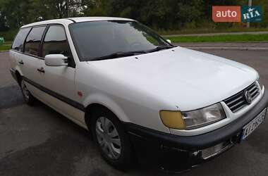 Универсал Volkswagen Passat 1996 в Пирятине