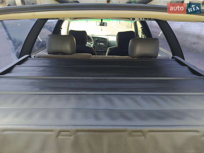 Універсал Volkswagen Passat 1996 в Пирятині