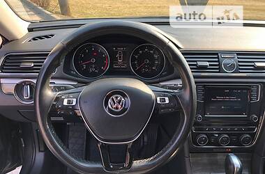 Седан Volkswagen Passat 2016 в Черкассах