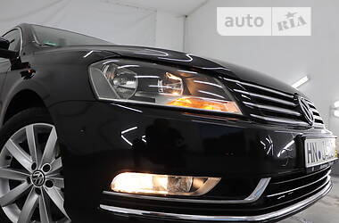 Універсал Volkswagen Passat 2011 в Трускавці