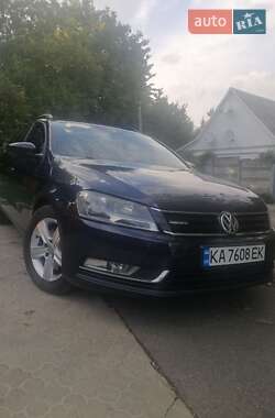 Универсал Volkswagen Passat 2012 в 