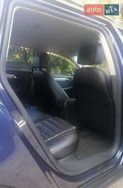 Универсал Volkswagen Passat 2012 в 