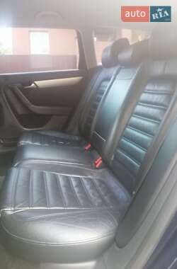 Универсал Volkswagen Passat 2012 в 