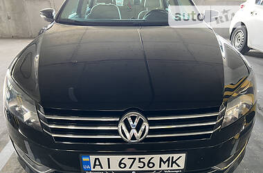 Седан Volkswagen Passat 2013 в Ірпені