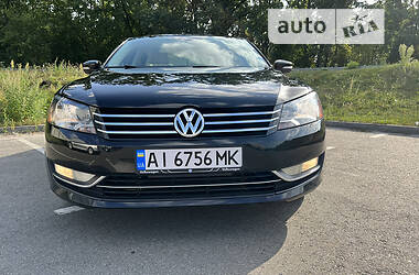 Седан Volkswagen Passat 2013 в Ірпені