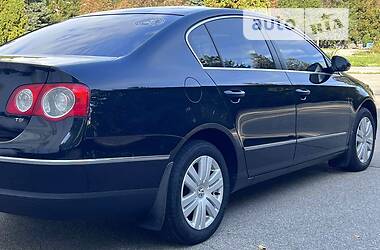 Седан Volkswagen Passat 2008 в Жовтих Водах