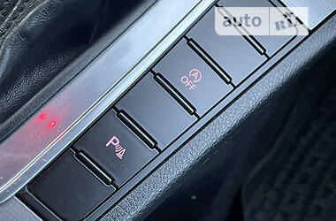 Универсал Volkswagen Passat 2013 в 