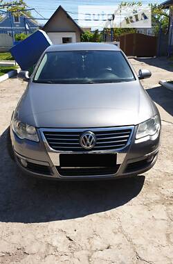 Седан Volkswagen Passat 2005 в Одессе