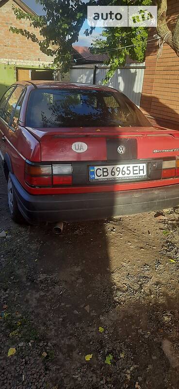 Седан Volkswagen Passat 1992 в Нежине